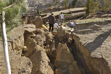 Geologický zlom polyká domy v bolivijském La Pazu